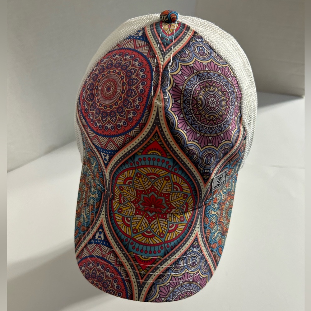 ARIAT WOMEN’S PAISLEY MULTI COLORED TRUCKER SNAPBACK CAP STAINED GLASS STYLE OS - Picture 10 of 10